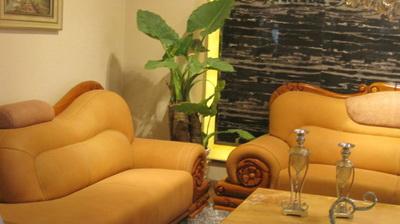 蘇州某星級酒店大堂擺放的滴水觀音